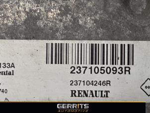 Computer Motormanagement van een Renault Master III (EV/HV/UV/VA/VB/VD/VF/VG/VJ) 2.3 dCi 135 16V RWD 2016