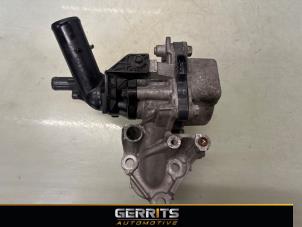 Gebruikte Koelvloeistof pomp Toyota Corolla Cross 2.0 VVT-i 16V Hybrid 200 Prijs € 99,99 Margeregeling aangeboden door Gerrits Automotive BV