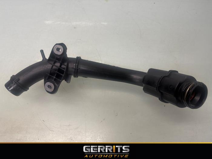 Gebruikte Intercooler Buis Mercedes CLA (118.3) 1.3 CLA-200 Turbo 16V Prijs € 29,99 Margeregeling aangeboden door Gerrits Automotive BV