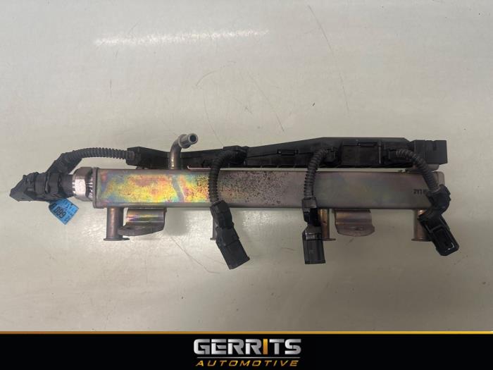 Gebruikte Injector brug Toyota Corolla Cross 2.0 VVT-i 16V Hybrid 200 Prijs € 74,99 Margeregeling aangeboden door Gerrits Automotive BV