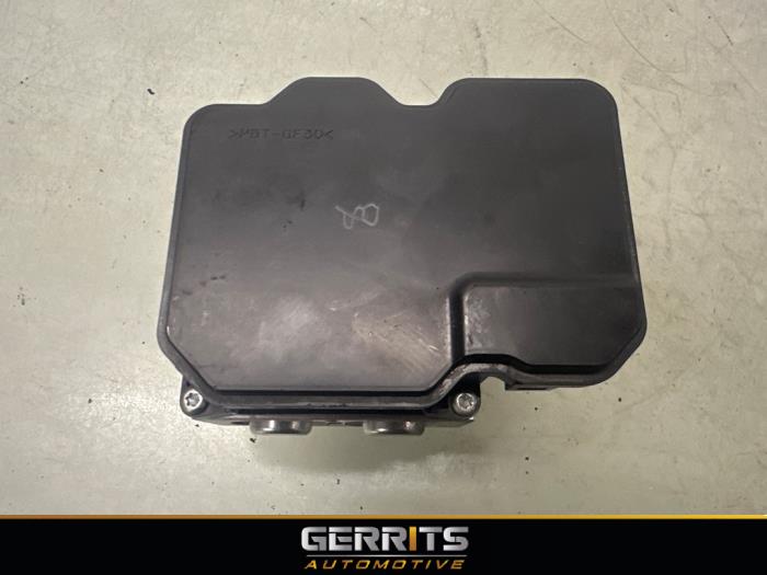 Gebruikte ABS Pomp Suzuki Ignis (MF) 1.2 Dual Jet 16V Prijs € 149,99 Margeregeling aangeboden door Gerrits Automotive BV