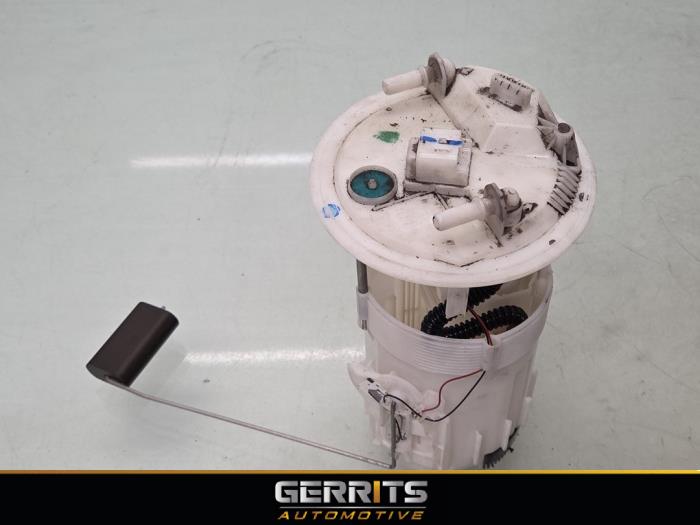 Gebruikte Tank element Pomp Mercedes Citan (415.6) 1.5 108 CDI Prijs € 124,99 Margeregeling aangeboden door Gerrits Automotive BV