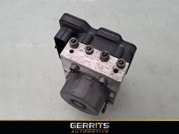 Gebruikte ABS Pomp Fiat Fiorino (225) 1.3 JTD 16V Multijet Prijs € 124,99 Margeregeling aangeboden door Gerrits Automotive BV