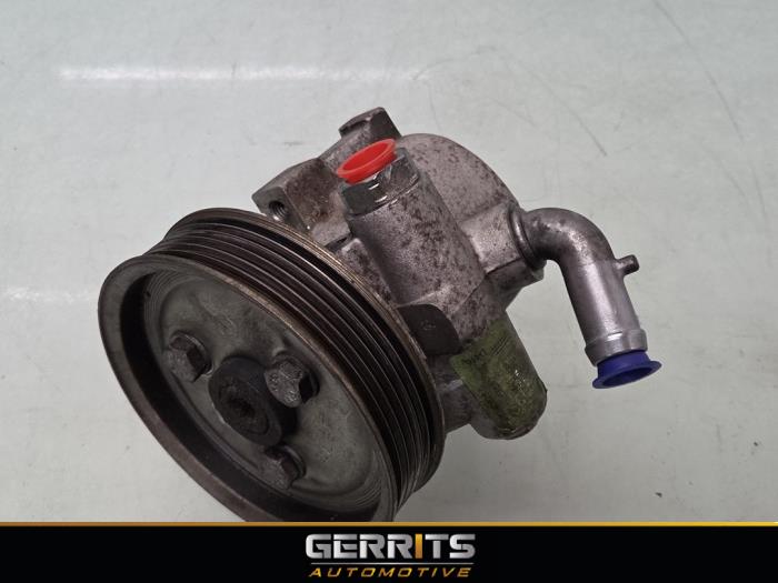 Gebruikte Servopomp Fiat Fiorino (225) 1.3 JTD 16V Multijet Prijs € 34,99 Margeregeling aangeboden door Gerrits Automotive BV