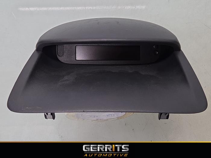 Gebruikte Display Interieur Renault Clio II (BB/CB) 1.2 Prijs € 24,99 Margeregeling aangeboden door Gerrits Automotive BV