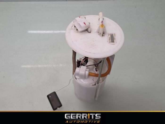 Gebruikte Tank element Pomp Suzuki Vitara (LY/MY) 1.0 Booster Jet Turbo 12V Prijs € 74,99 Margeregeling aangeboden door Gerrits Automotive BV