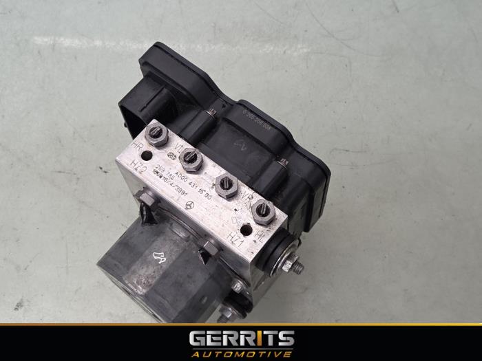 Gebruikte ABS Pomp Mercedes B (W246/W242) 1.6 B-180 BlueEFFICIENCY Turbo 16V Prijs € 124,99 Margeregeling aangeboden door Gerrits Automotive BV