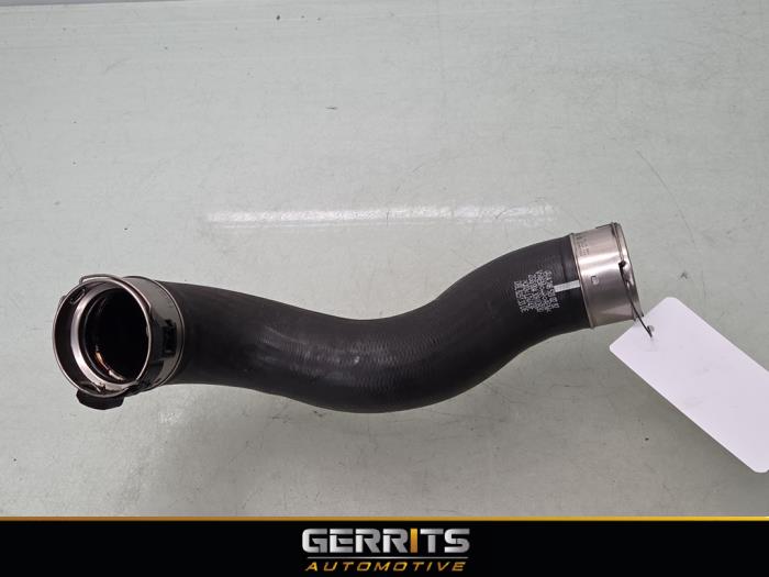 Gebruikte Intercooler Slang Mercedes B (W246/W242) 1.6 B-180 BlueEFFICIENCY Turbo 16V Prijs € 24,99 Margeregeling aangeboden door Gerrits Automotive BV