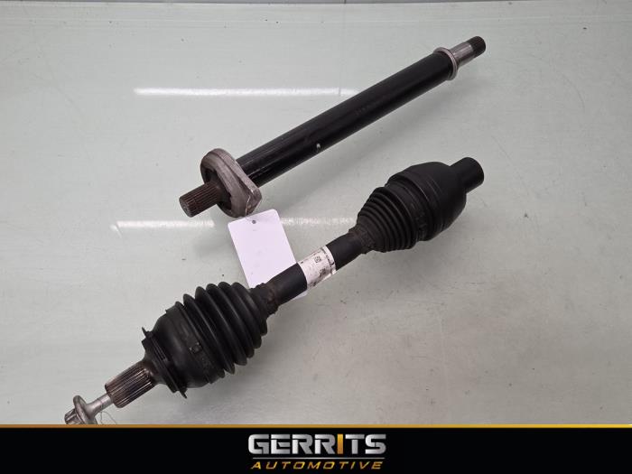 Gebruikte Steekas rechts-voor Mercedes B (W246/W242) 1.6 B-180 BlueEFFICIENCY Turbo 16V Prijs € 99,99 Margeregeling aangeboden door Gerrits Automotive BV