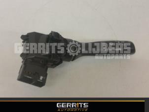 Gebruikte Ruitenwis Schakelaar Citroen C1 1.0 12V Prijs € 19,99 Margeregeling aangeboden door Gerrits Automotive BV