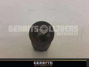 Gebruikte Start/Stop schakelaar Renault Megane II CC (EM) 1.6 16V Prijs € 19,99 Margeregeling aangeboden door Gerrits Automotive BV