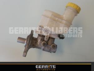 Gebruikte Hoofdremcilinder Fiat 500 (312) 1.2 Prijs € 24,99 Margeregeling aangeboden door Gerrits Automotive BV