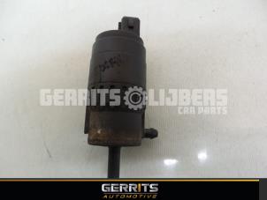 Gebruikte Ruitensproeierpomp voor Fiat Ducato (250) 2.3 D 120 Multijet Prijs € 21,98 Margeregeling aangeboden door Gerrits Automotive BV