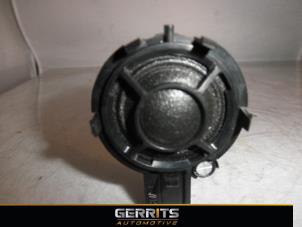 Gebruikte Speaker Volvo V50 (MW) 2.0 D 16V Prijs € 21,98 Margeregeling aangeboden door Gerrits Automotive BV