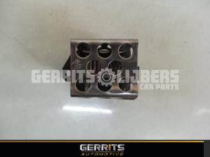 Gebruikte Koelvinweerstand Renault Grand Scénic III (JZ) Prijs € 21,98 Margeregeling aangeboden door Gerrits Automotive BV