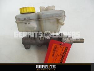 Gebruikte Hoofdremcilinder Volkswagen Polo IV (9N1/2/3) 1.4 TDI 70 Prijs € 21,98 Margeregeling aangeboden door Gerrits Automotive BV