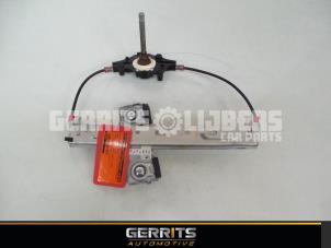 Gebruikte Ruitmechaniek 4Deurs rechts-achter Ford Fiesta 6 (JA8) 1.25 16V Prijs € 35,20 Margeregeling aangeboden door Gerrits Automotive BV