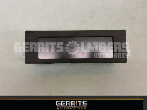 Gebruikte Display Interieur Citroen DS3 (SA) 1.6 VTi 120 16V Prijs € 36,30 Margeregeling aangeboden door Gerrits Automotive BV