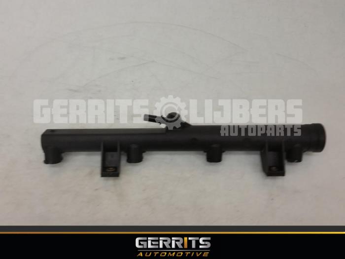 Gebruikte Injector brug Peugeot 307 Break (3E) 2.0 16V Prijs € 21,98 Margeregeling aangeboden door Gerrits Automotive BV