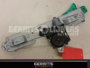 Gebruikte Ruitmechaniek 4Deurs links-achter Opel Astra J Sports Tourer (PD8/PE8/PF8) 1.6 CDTI 16V Prijs € 28,60 Margeregeling aangeboden door Gerrits Automotive BV