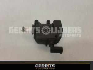 Gebruikte Motor Tankklepvergrendeling BMW 3 serie Gran Turismo (F34) 320d 2.0 16V Prijs € 24,99 Margeregeling aangeboden door Gerrits Automotive BV