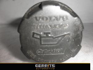 Gebruikte Oliedop Volvo S60 I (RS/HV) 2.4 T 20V Prijs € 21,98 Margeregeling aangeboden door Gerrits Automotive BV