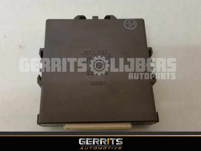 Gebruikte Computer Diversen Toyota Prius (NHW20) 1.5 16V Prijs € 28,60 Margeregeling aangeboden door Gerrits Automotive BV