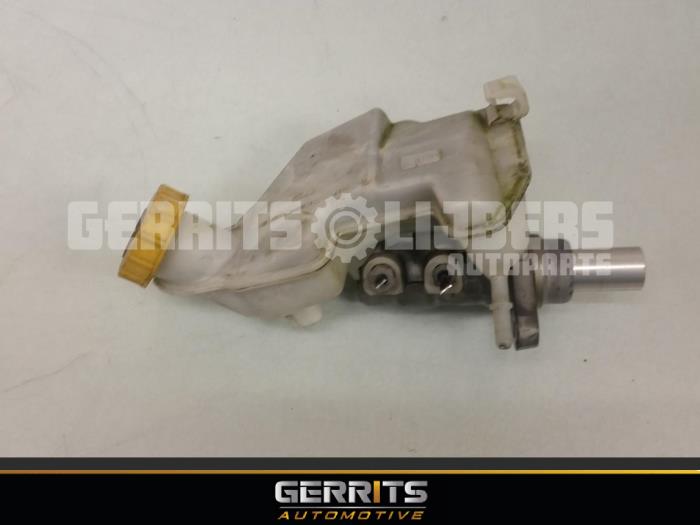 Gebruikte Hoofdremcilinder Mazda 2 (NB/NC/ND/NE) 1.4 16V Prijs € 21,98 Margeregeling aangeboden door Gerrits Automotive BV