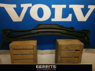 Gebruikte Paravent Volvo S40 (MS) 2.4 20V Prijs € 21,98 Margeregeling aangeboden door Gerrits Automotive
