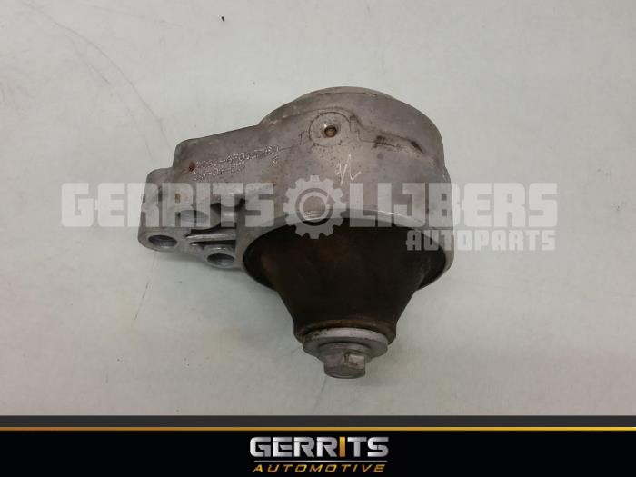 Gebruikte Motorsteun Ford Fiesta 5 (JD/JH) 1.3 Prijs € 21,98 Margeregeling aangeboden door Gerrits Automotive BV