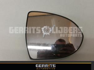 Gebruikte Spiegelglas rechts Kia Sportage (SL) 1.7 CRDi 16V 4x2 Prijs € 21,98 Margeregeling aangeboden door Gerrits Automotive