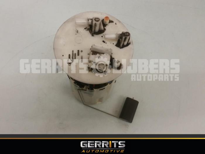 Gebruikte Tank element Pomp Fiat Punto II (188) 1.9 JTD 80 ELX 3-Drs. Prijs € 28,60 Margeregeling aangeboden door Gerrits Automotive BV