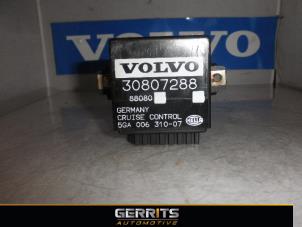Gebruikte Cruise controle relais Volvo S40 (VS) 1.8 16V Prijs € 21,98 Margeregeling aangeboden door Gerrits Automotive BV