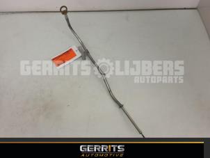 Gebruikte Peilstok Olie Opel Corsa D 1.3 CDTi 16V ecoFLEX Prijs € 21,98 Margeregeling aangeboden door Gerrits Automotive BV