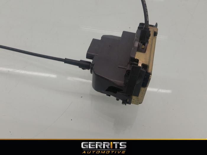 Deurslot Mechaniek 4Deurs links-achter van een Renault Grand Scénic II (JM)  2004