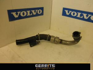 Gebruikte Intercooler Buis Volvo V40 (MV) 1.6 T4 GTDi 16V Prijs € 27,50 Margeregeling aangeboden door Gerrits Automotive BV
