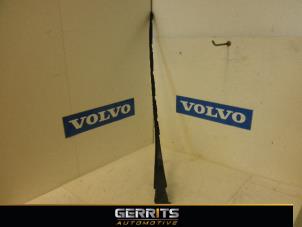 Gebruikte Daklijst rechts Volvo V40 (MV) 1.6 T4 GTDi 16V Prijs € 27,50 Margeregeling aangeboden door Gerrits Automotive