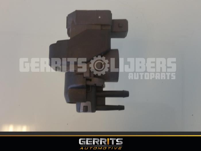 Gebruikte Overdrukklep Turbo Renault Megane III Berline (BZ) 1.5 dCi 90 Prijs € 21,98 Margeregeling aangeboden door Gerrits Automotive BV