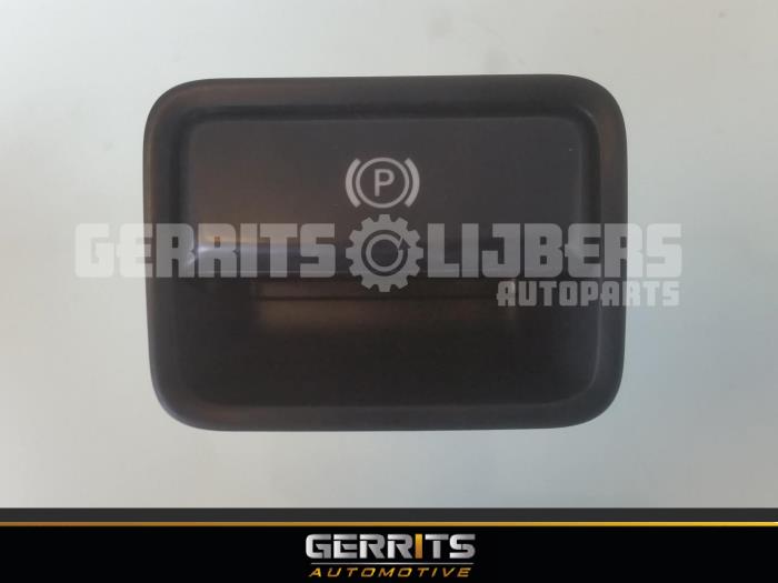 Gebruikte Handrem schakelaar Mercedes A (W176) 1.5 A-180 CDI, A-180d 16V Prijs € 25,30 Margeregeling aangeboden door Gerrits Automotive BV