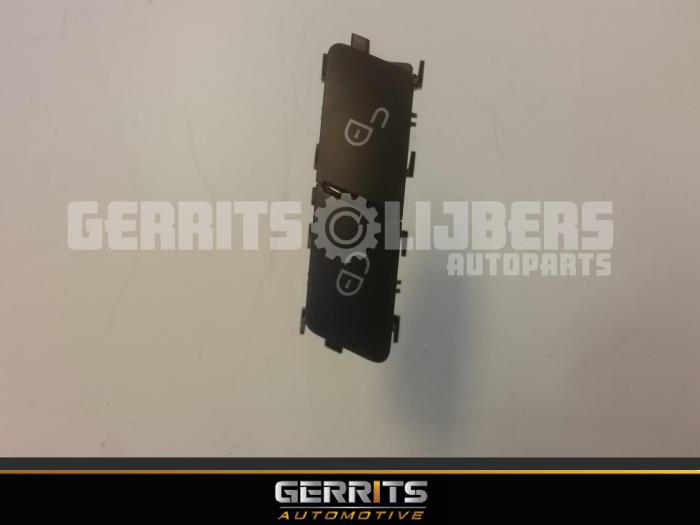 Centrale deurvergrendeling Schakelaar Mercedes A 1.5 A-180 CDI, A-180d 16V - A2049058402 MERCEDES