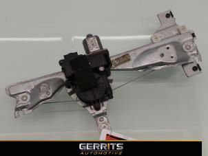 Gebruikte Ruitmechaniek 4Deurs links-achter Peugeot 308 SW (4E/H) 1.6 HDiF 16V Prijs € 28,60 Margeregeling aangeboden door Gerrits Automotive BV