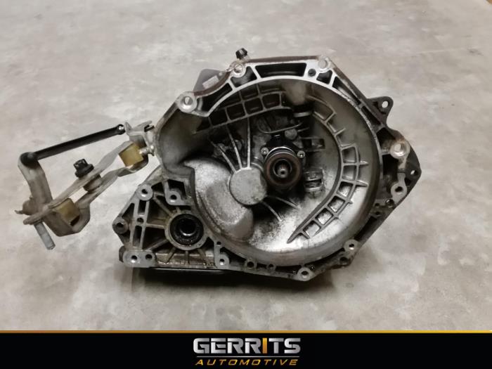 Gebruikte Versnellingsbak Opel Corsa C (F08/68) 1.2 16V Prijs € 101,20 Margeregeling aangeboden door Gerrits Automotive BV