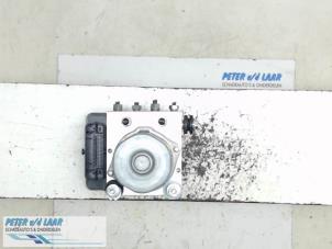 Gebruikte ABS Pomp Renault Clio IV (5R) 1.2 TCE 16V GT EDC Prijs € 200,00 Margeregeling aangeboden door Autodemontage van de Laar