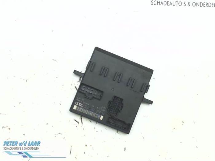 Gebruikte Boordcomputer Audi A4 Avant (B7) 1.9 TDI Prijs € 150,00 Margeregeling aangeboden door Autodemontage van de Laar