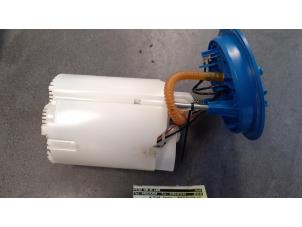 Gebruikte Benzinepomp Volkswagen Golf VII (AUA) 1.4 TSI 16V Prijs € 75,00 Margeregeling aangeboden door Autodemontage van de Laar