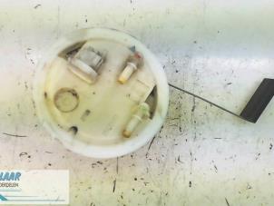 Gebruikte Benzinepomp Renault Megane (EA) 1.6 16V Sport Prijs € 50,00 Margeregeling aangeboden door Autodemontage van de Laar