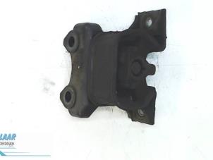 Gebruikte Motorsteun Opel Monza Prijs € 30,00 Margeregeling aangeboden door Autodemontage van de Laar