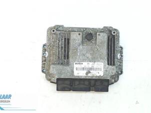 Gebruikte Computer Motormanagement Renault Espace (JK) 2.2 dCi 150 16V Grand Espace Prijs € 100,00 Margeregeling aangeboden door Autodemontage van de Laar