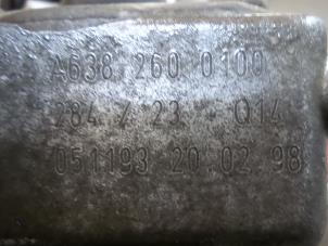 Gebruikte Versnellingsbak Mercedes Vito (638.1/2) 2.3 108D Prijs € 250,00 Margeregeling aangeboden door Autodemontage van de Laar