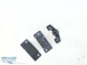 Gebruikte Diversen Renault Trafic (1FL/2FL/3FL/4FL) 1.6 dCi 125 Twin Turbo Prijs € 35,00 Margeregeling aangeboden door Autodemontage van de Laar